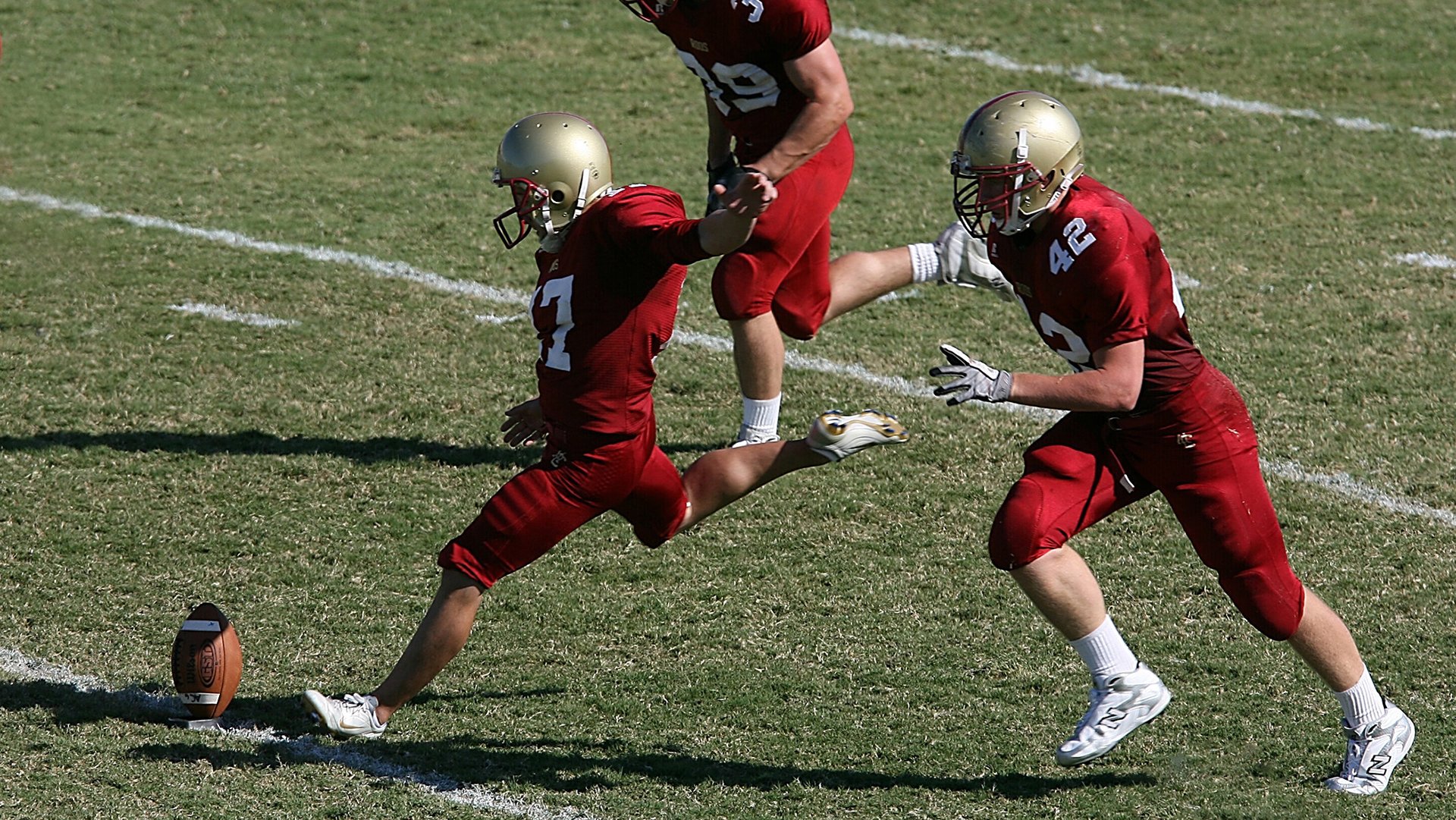 开云体育中国官方网站-世界铁人三项赛，速度、耐力与意志的极限比拼，铁人三项世界第一